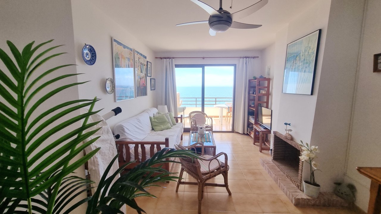 SAISON: Helles Apartment in 1. Küstenlinie von Colonia St Jordi-- AP 18 T