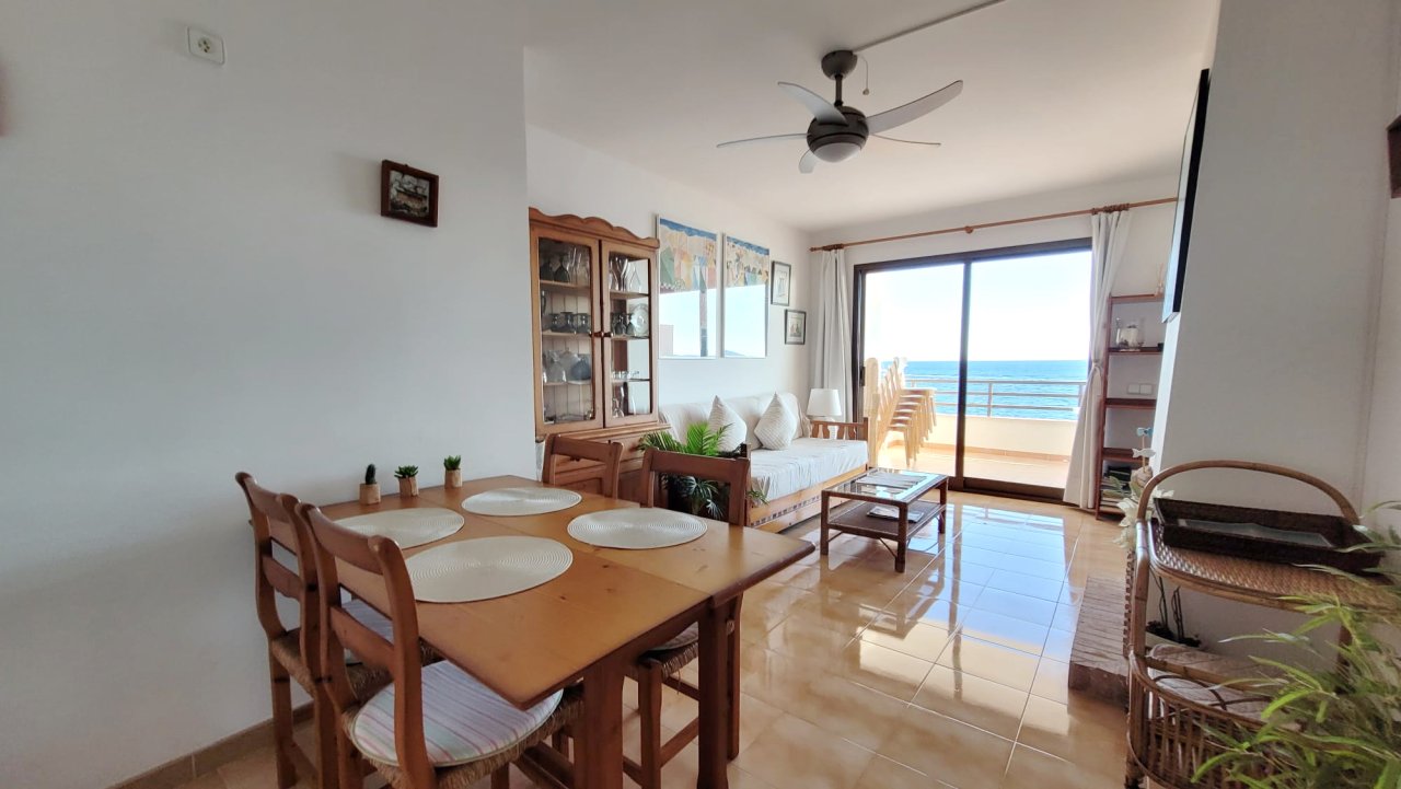 SAISON: Helles Apartment in 1. Küstenlinie von Colonia St Jordi-- AP 18 T