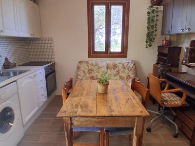 Temporada: Pequeña casita rural con chimenea, AC y jacuzzi cerca de Llucmajor -- C 14 T