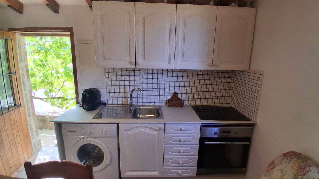Temporada: Pequeña casita rural con chimenea, AC y jacuzzi cerca de Llucmajor -- C 14 T