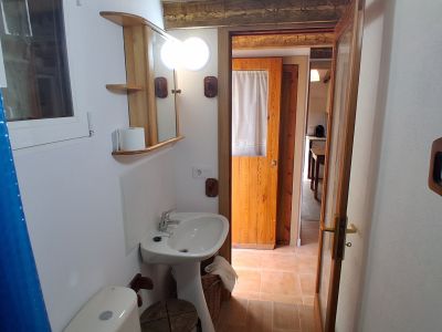 Temporada: Pequeña casita rural con chimenea, AC y jacuzzi cerca de Llucmajor -- C 14 T