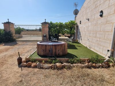 Saison: Kleine Casita auf dem Lande mit Kamin, AC und Whirlpool bei Llucmayor -- C 14 T