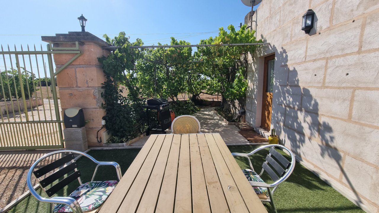Saison: Kleine Casita auf dem Lande mit Kamin, AC und Whirlpool bei Llucmayor -- C 14 T