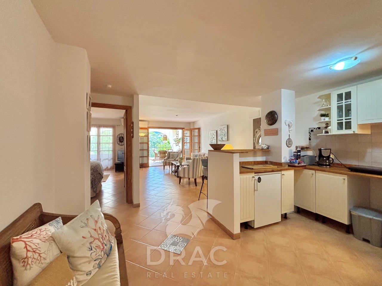 Saison: Modernes Apartment mit Fussbodenheizung in 1. Linie des Hafens von C Figuera-Santanyi- AP 30