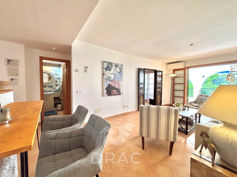 Saison: Modernes Apartment mit Fussbodenheizung in 1. Linie des Hafens von C Figuera-Santanyi- AP 30