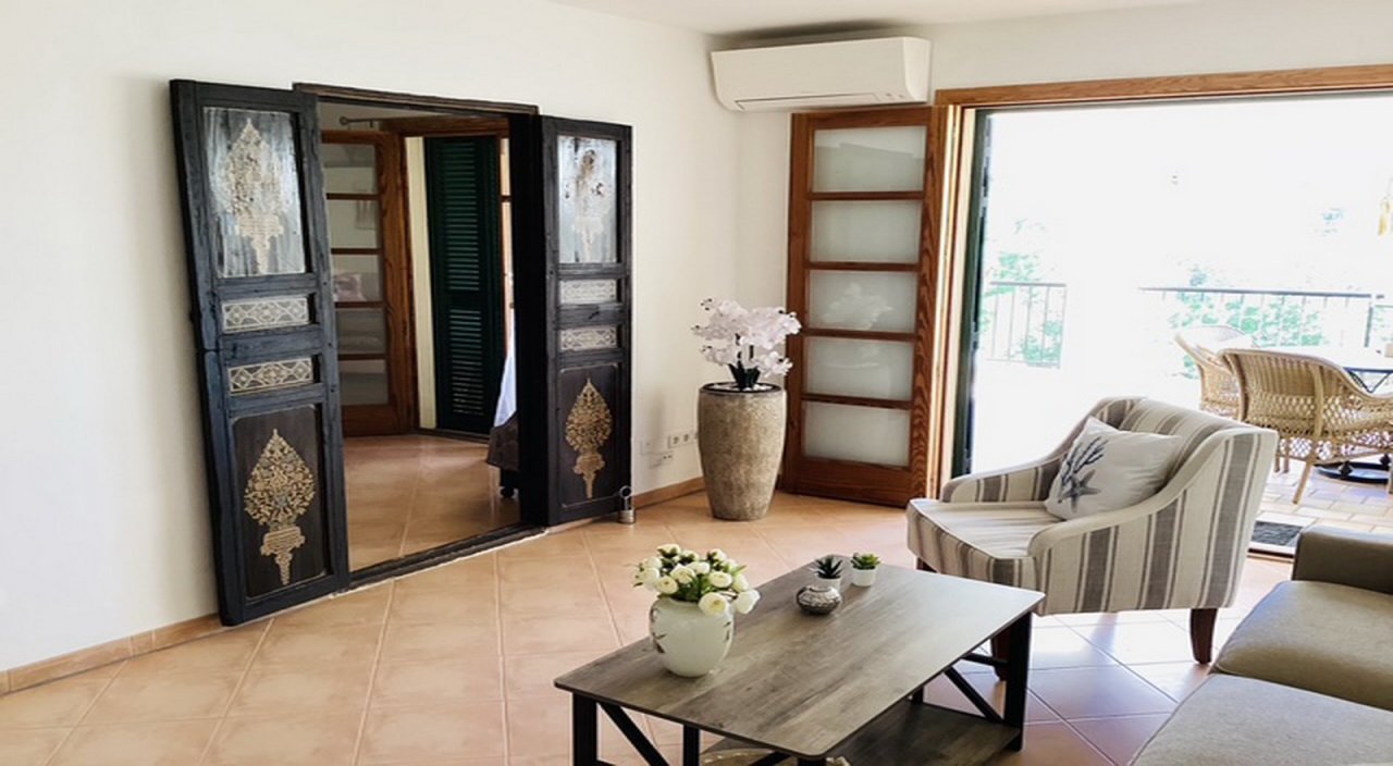 Saison: Modernes Apartment mit Fussbodenheizung in 1. Linie des Hafens von C Figuera-Santanyi- AP 30