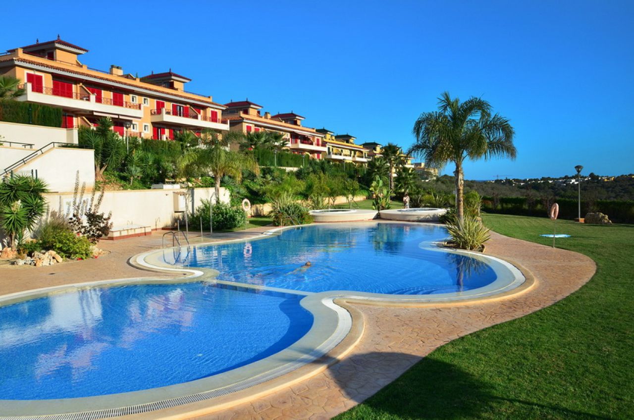 Season: Modern apartment with communal pool at Calas de Mallorca - AP 376 T