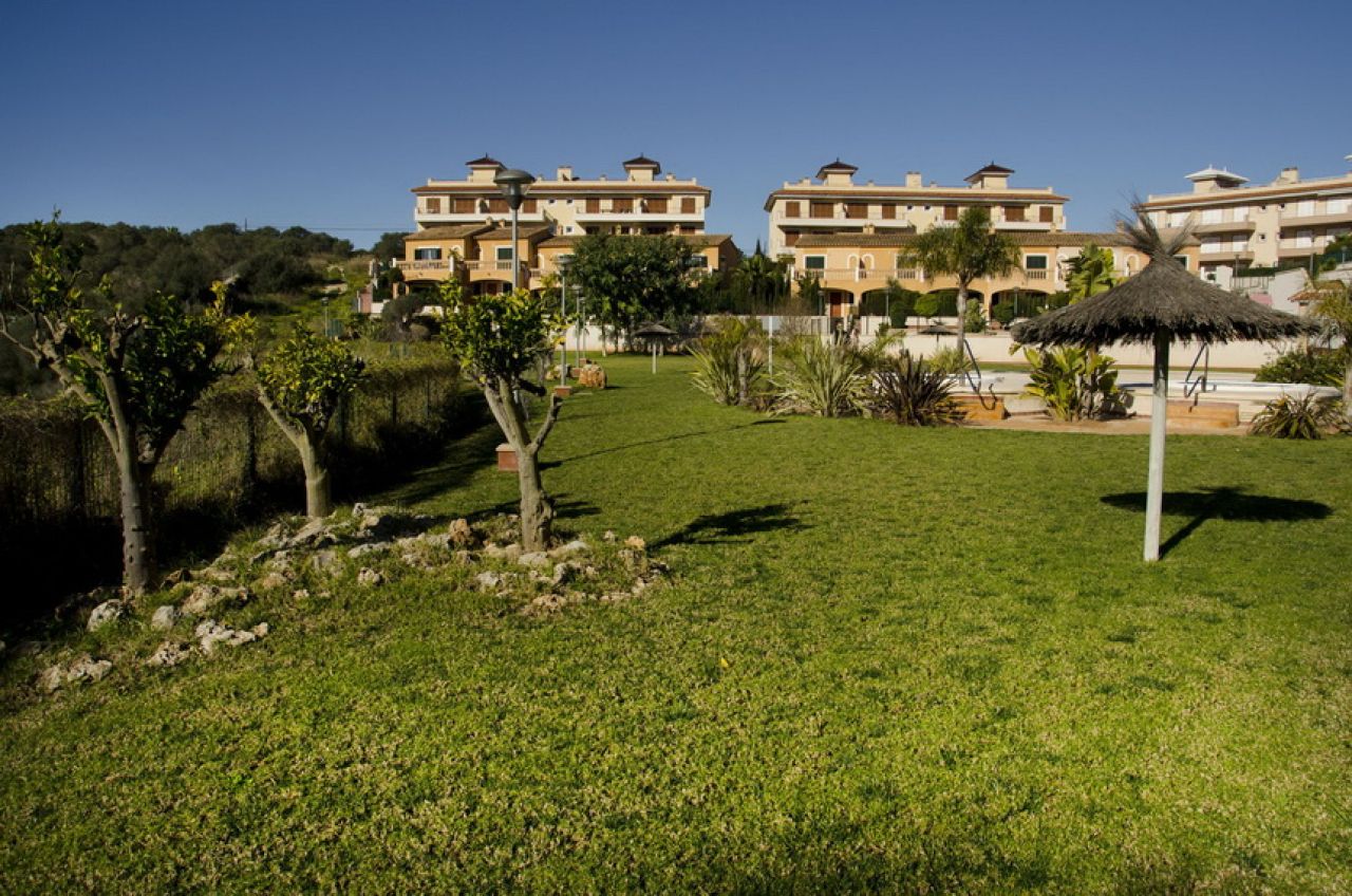 Season: Modern apartment with communal pool at Calas de Mallorca - AP 376 T