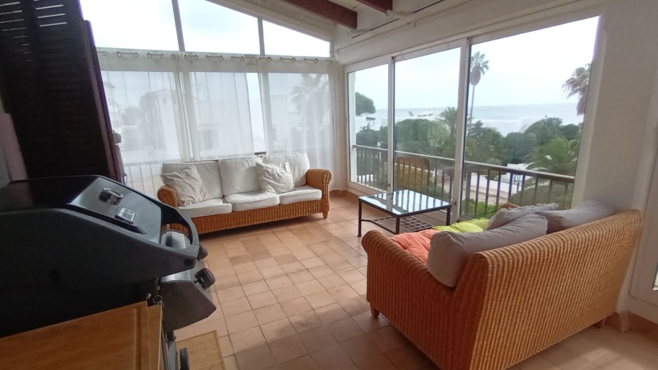 SAISON: Modernes Apartment mit Winterterrasse und Meerblick in Cala Dor -- AP 132 T