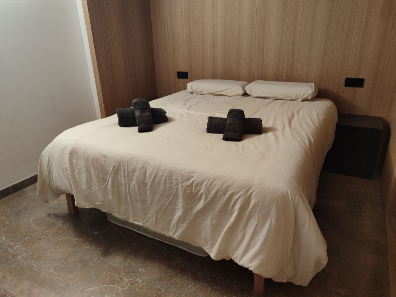 SAISON: Modernes Parterreapartment ohne Terrasse im Zentrum von Felanitx --- AP 26 T