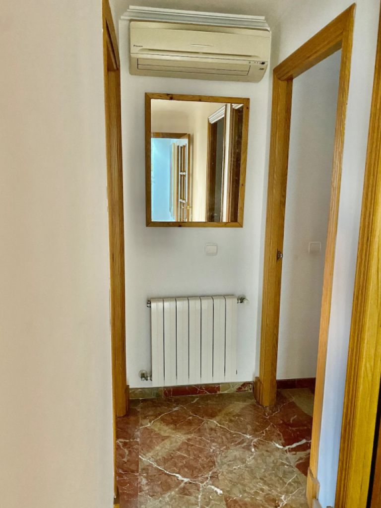 SAISON: Modernes und grosses Apartment im Zentrum von Palma -- AP 11 T CM