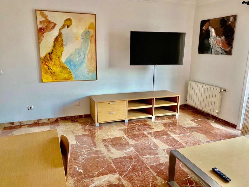 SAISON: Modernes und grosses Apartment im Zentrum von Palma -- AP 11 T CM