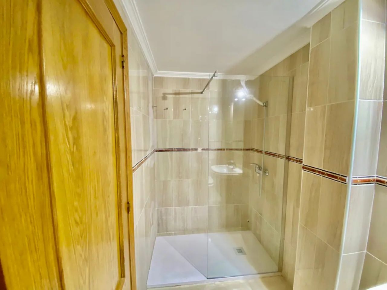 SAISON: Modernes und grosses Apartment im Zentrum von Palma -- AP 11 T CM