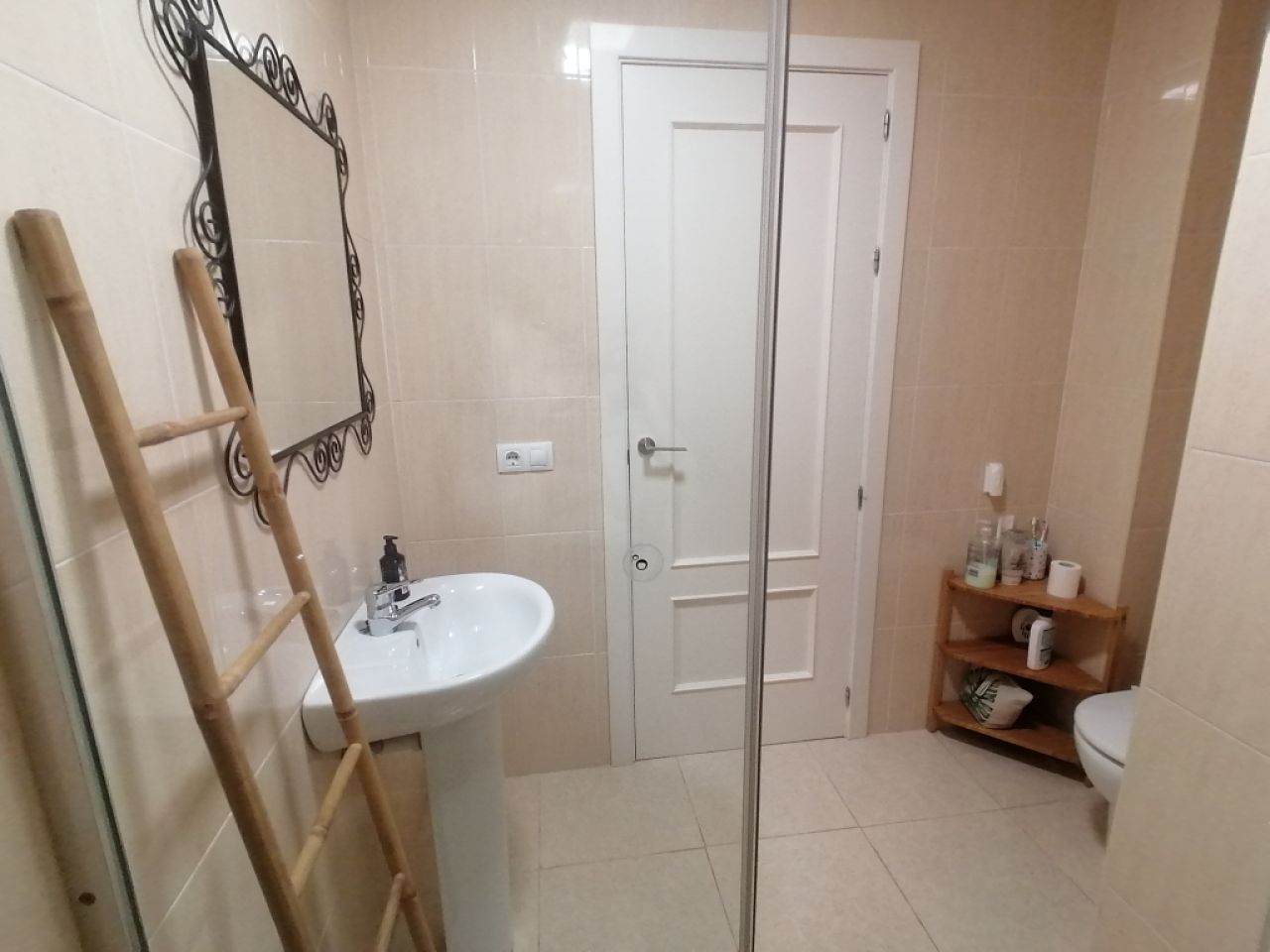 Season: Ground-floor apartment with 2 terraces and AC in Colonia St Jordi --- AP 24 T