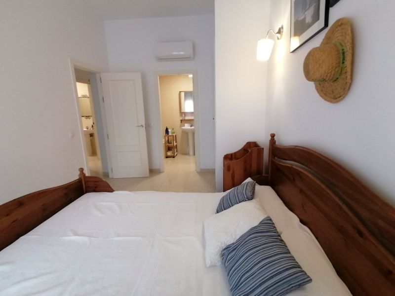 Season: Ground-floor apartment with 2 terraces and AC near the harbor - Colonia St Jordi -- AP 24 T