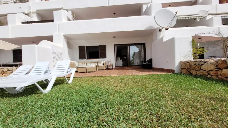 Saison: Parterreapartment mit AC, Terrasse und Gem Pools in Marina Dor II -- AP 47 T