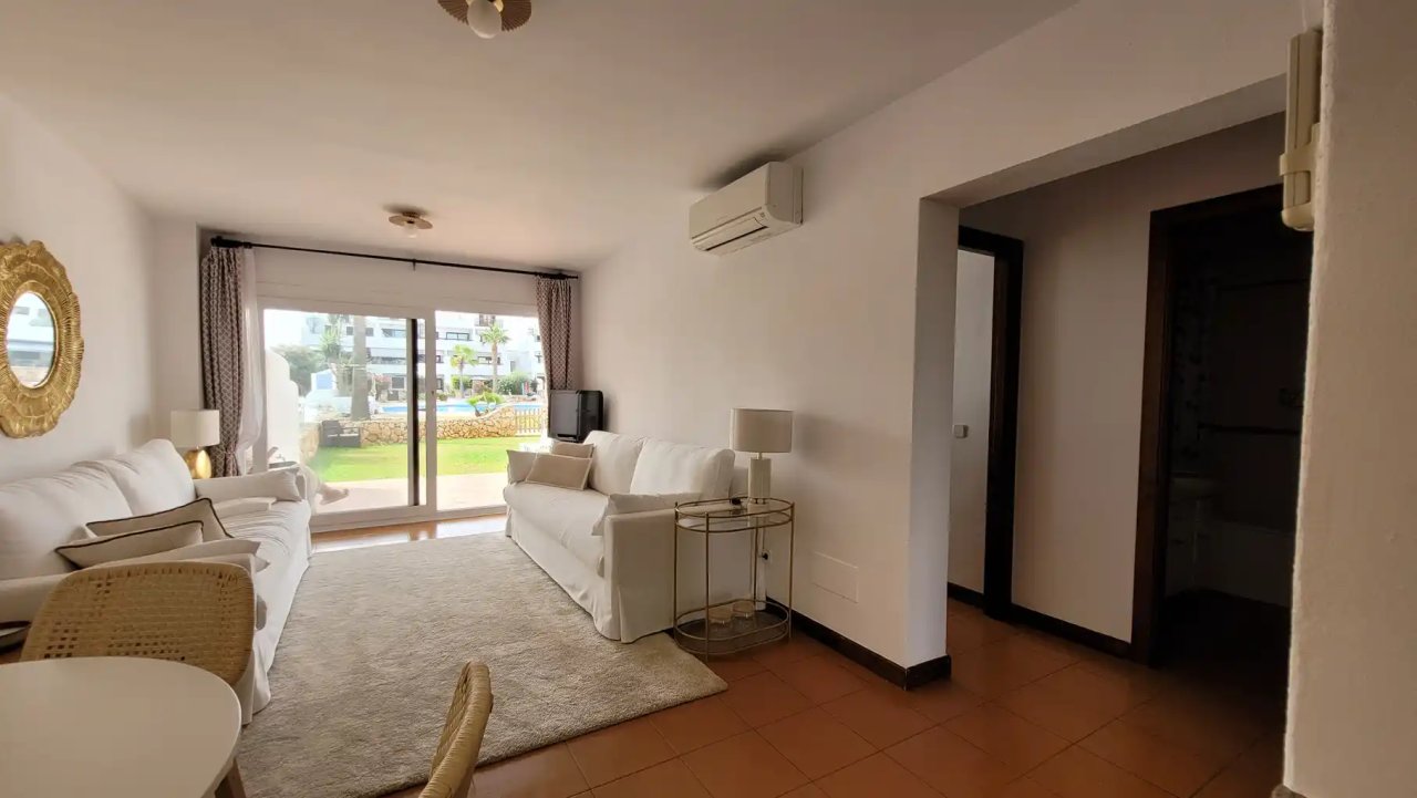 Saison: Parterreapartment mit AC, Terrasse und Gem Pools in Marina Dor II -- AP 47 T
