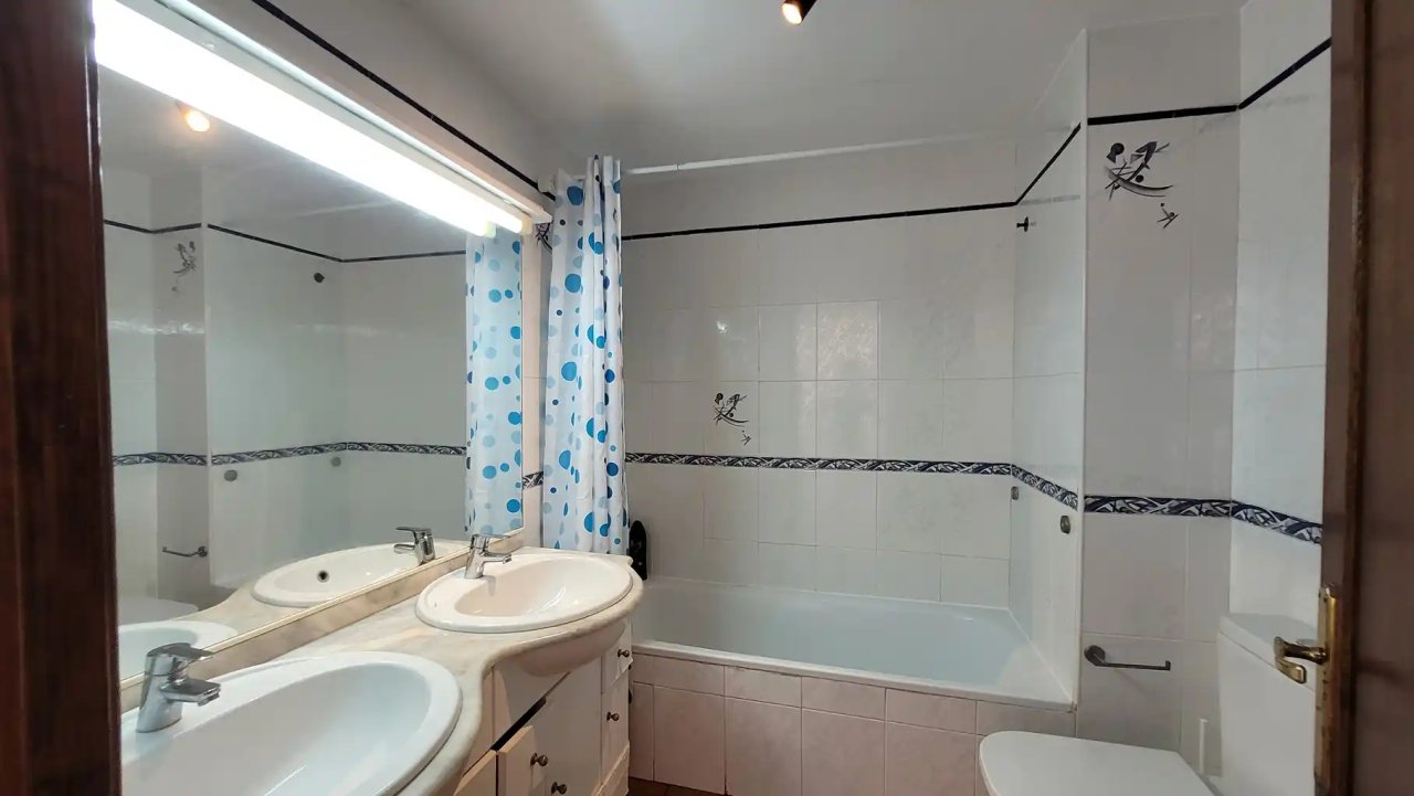 Saison: Parterreapartment mit AC, Terrasse und Gem Pools in Marina Dor II -- AP 47 T