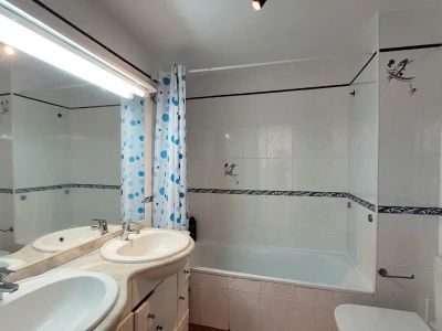 Saison: Parterreapartment mit AC, Terrasse und Gem Pools in Marina Dor II -- AP 47 T