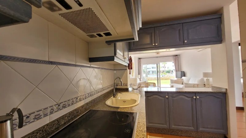 Saison: Parterreapartment mit AC, Terrasse und Gem Pools in Marina Dor II -- AP 47 T