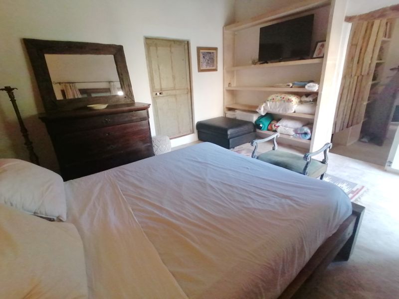 Season: Ground-floor apartment with oil central heating, terrace in the countryside near Cas Concos -- AP 62 T