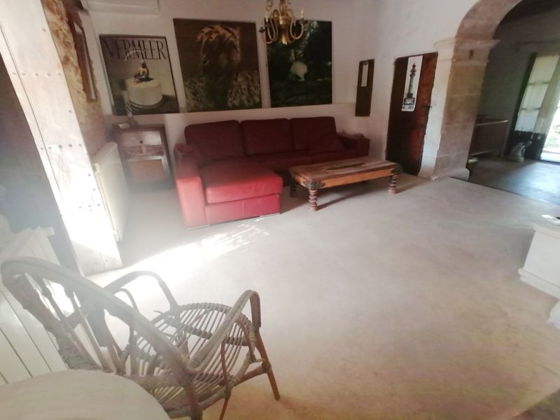 Season: Ground-floor apartment with oil central heating, terrace in the countryside near Cas Concos -- AP 62 T