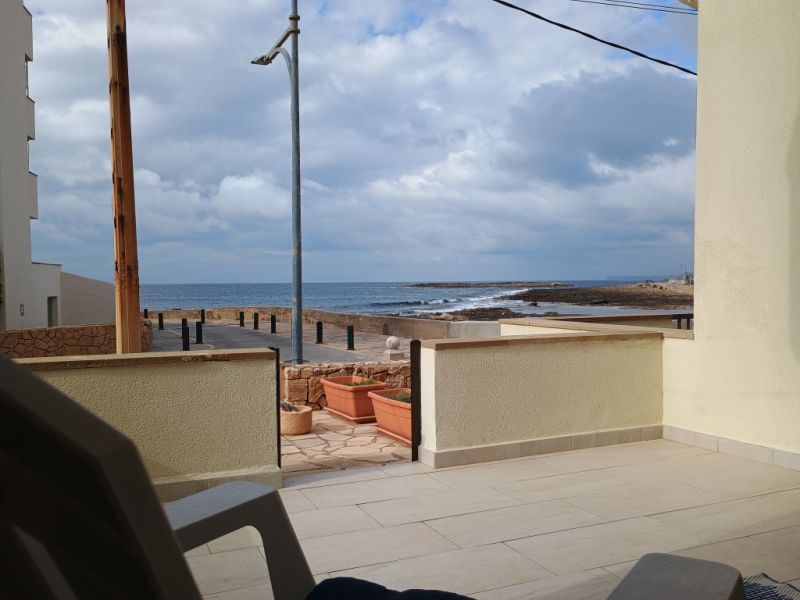 Saison: Parterreapartment mit Vorterrasse und Meerblick in Colonia St. Jordi -- AP 31 T