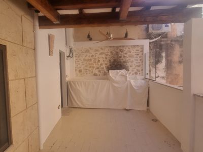 Saison: Saniertes,möbliertes Apartment mit Terrasse im Zentrum von LLucmayor-- AP 11