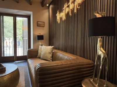 Saison: Saniertes,möbliertes Apartment mit Terrasse im Zentrum von LLucmayor-- AP 11