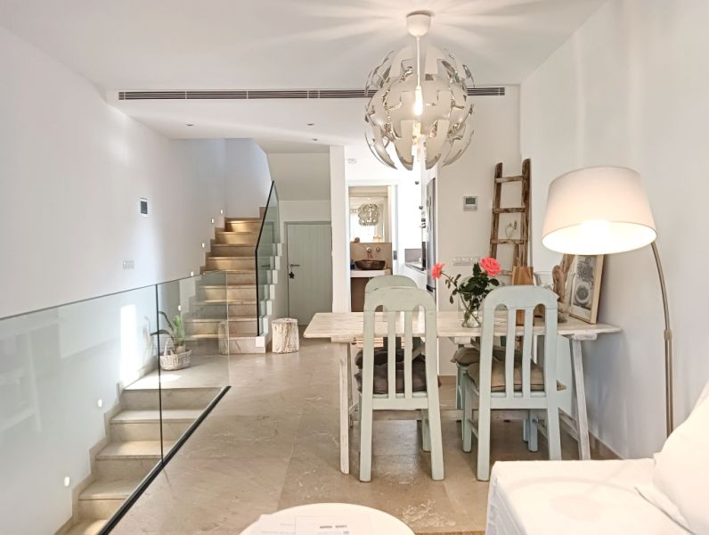 SAISON: Schöne Duplexwohnung mit ZentralAC und Meerblick in Porto Colom -- AP 02 T