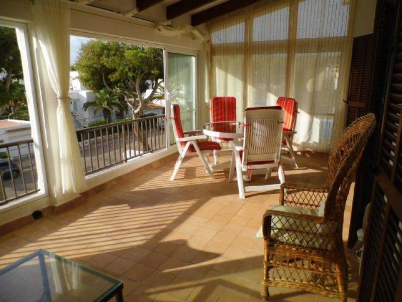 SAISON: Schönes Apartment mit Pool in 1. Linie der Küste von Cala d'Or - AP 132