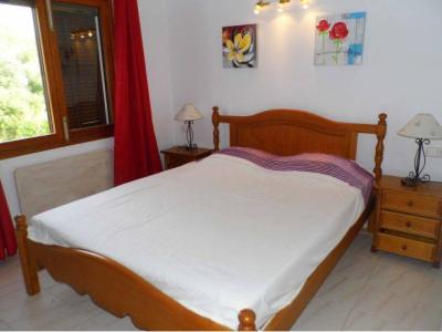 SAISON: Schönes Apartment mit Pool in 1. Linie der Küste von Cala d'Or - AP 132
