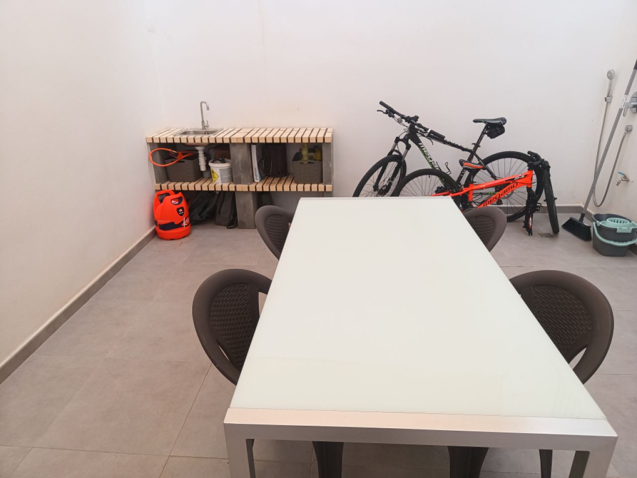 Saison: Schönes Reihenhaus mit viel Komfort und Terrassen in S Illot -- RH 13 T