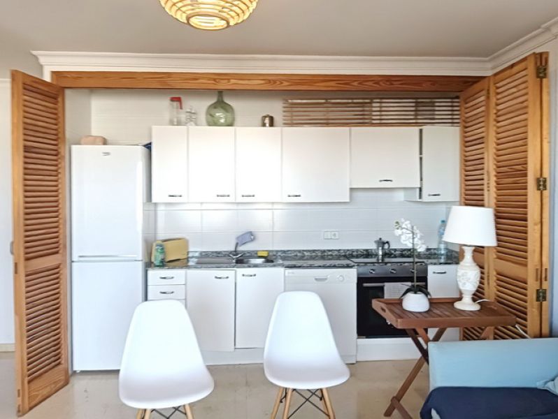 TEMPORADA E INVIERNO AP 25 DE SEPTIEMBRE: Apartamento en planta baja en el puerto de Colonia St Jord