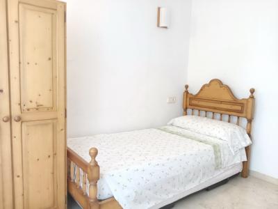 TEMPORADA E INVIERNO AP 25 DE SEPTIEMBRE: Apartamento en planta baja en el puerto de Colonia St Jord