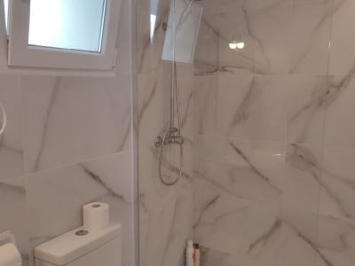 Temporada/Invierno 27-28: Estudio moderno con terraza y piscina comunitaria en Cala Dor AP 17 WT