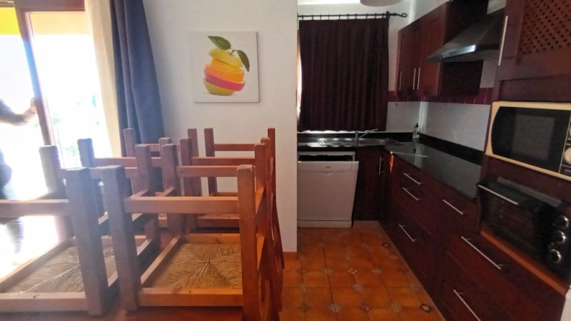 SAISON / WINTER: 4 Landapartments mit Gemeinschaftspool und AC in einer Siedlung bei Campos--AP 23 T