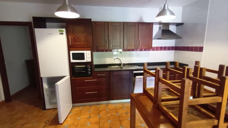 SAISON / WINTER: 4 Landapartments mit Gemeinschaftspool und AC in einer Siedlung bei Campos--AP 23 T