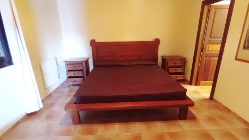 SAISON / WINTER: 4 Landapartments mit Gemeinschaftspool und AC in einer Siedlung bei Campos--AP 23 T