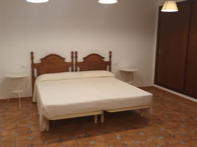 SAISON / WINTER: 4 Landapartments mit Gemeinschaftspool und AC in einer Siedlung bei Campos--AP 23 T