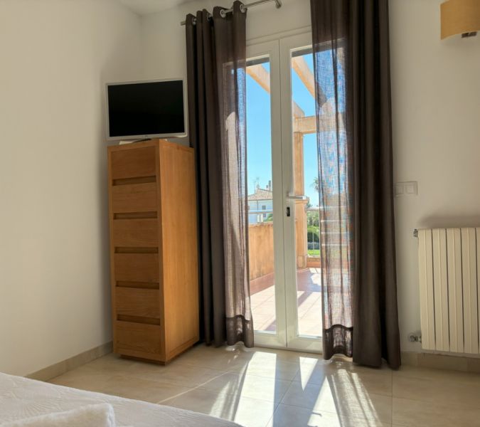 Saison / Winter: Grosses Chalet mit Heizung und schönem Garten bei Estanyol -- Sa Rapita -- CH 67 T