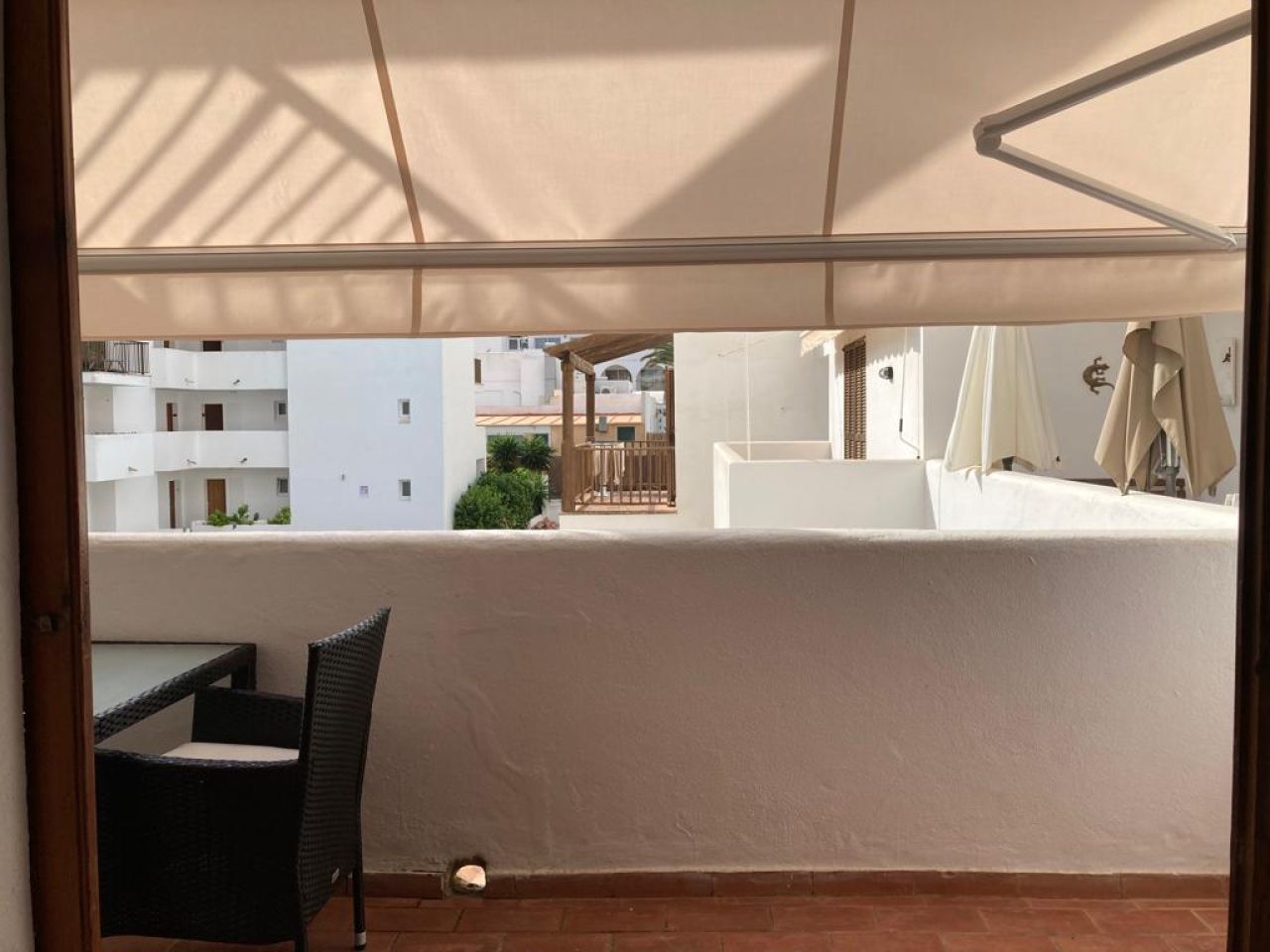 Season/Winter: Modern studio with terrace and communal pool in the center of Cala Dor AP 17 WT