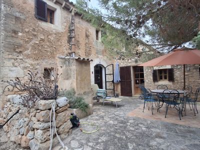 Saison / WInter: Rustikales Dorfhaus mit Garten in einer Dorfsiedlung Sa Sorda - Campos -- DH 40