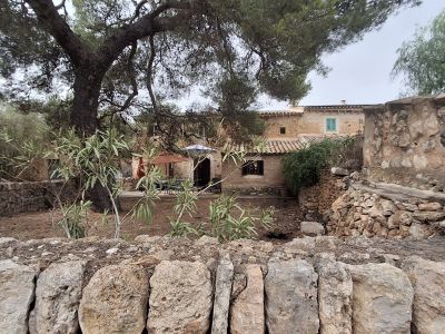 Saison / WInter: Rustikales Dorfhaus mit Garten in einer Dorfsiedlung Sa Sorda - Campos -- DH 40