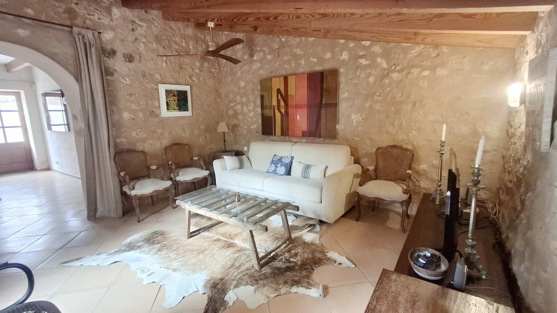 Saison / WInter: Rustikales Dorfhaus mit Garten in einer Dorfsiedlung Sa Sorda - Campos -- DH 40