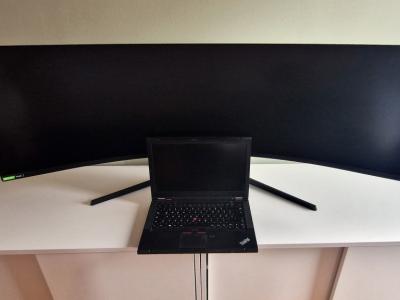 Monitor Samsung de 49" curvo - Juegos