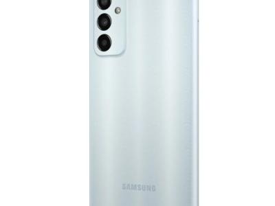 Samsung Galaxy M13 4 GB RAM 64 GB Light Blue neuwertig