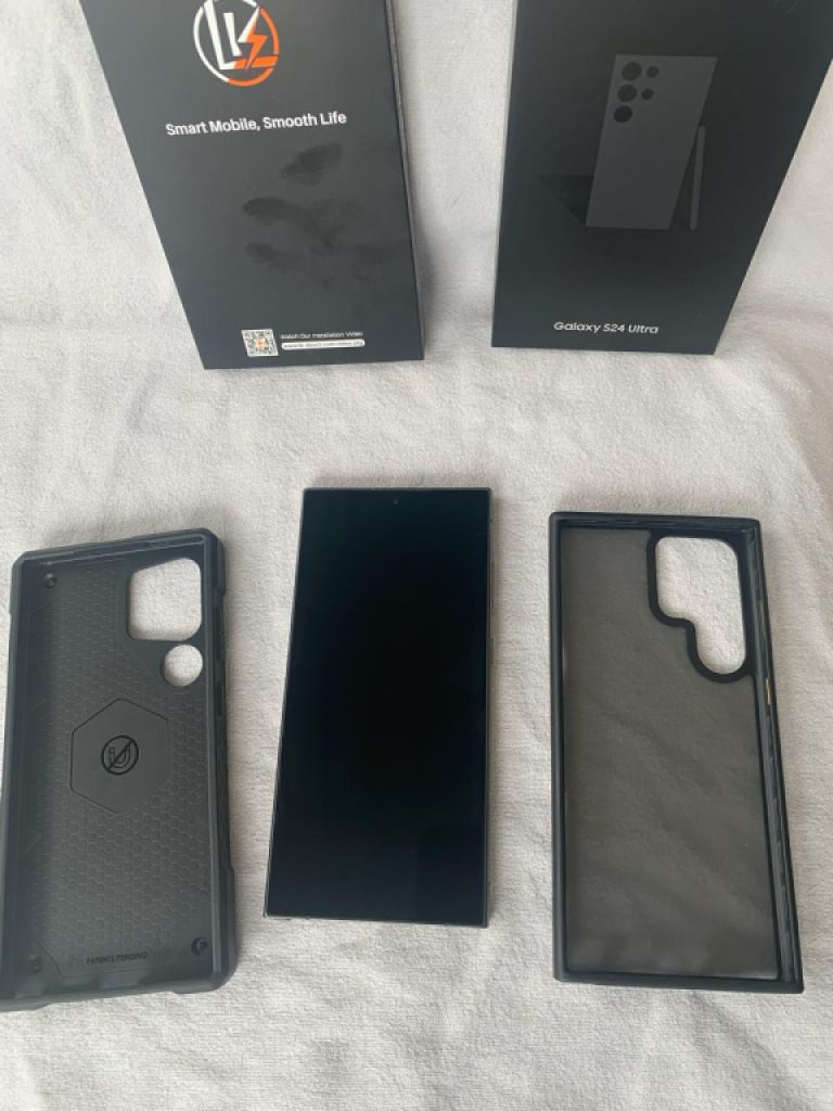 Samsung Galaxy S24 Ultra 512 GB Titanium Black (OVP, Vodafone-Refurbished + 2 Premium-Hüllen)