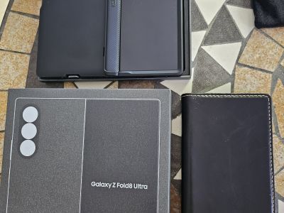 Samsung Galaxy Z Fold 8 Ultra, 16 GB RAM, 1TB Almacenamiento, Solo 1 Ciclo de Carga