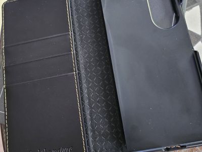 Samsung Galaxy Z Fold 8 Ultra, 16 GB RAM, 1TB Almacenamiento, Solo 1 Ciclo de Carga